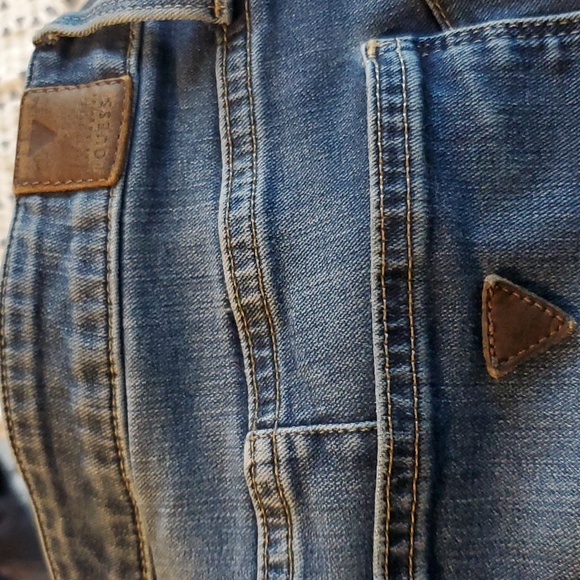 Guess Jeans - Picture 4 of 4